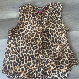 Vince Camaro Leopard Print Top